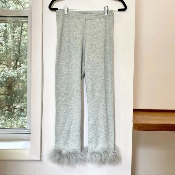 New The Sleeper The Weekender Chic Set Feather Pajamas Top Bottoms 2 Piece Gray - Picture 9 of 16